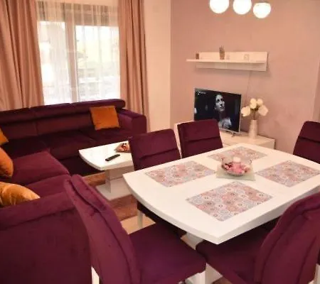 Sofrenic-hotel Adonis Apartment *