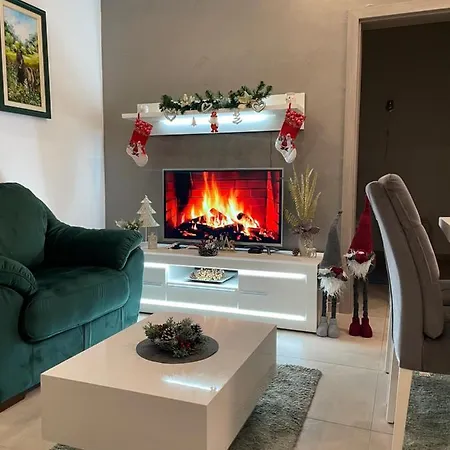 Sofrenic-adonis Apartamento *