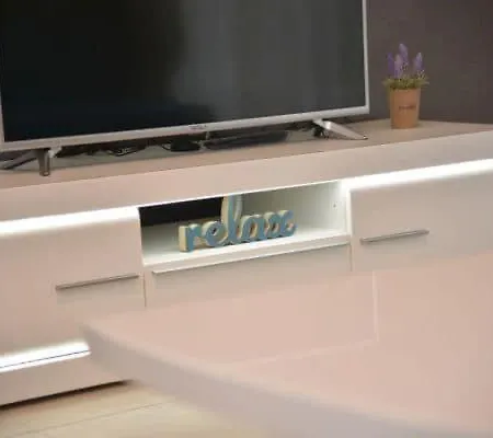 Sofrenic-adonis Lägenhet *