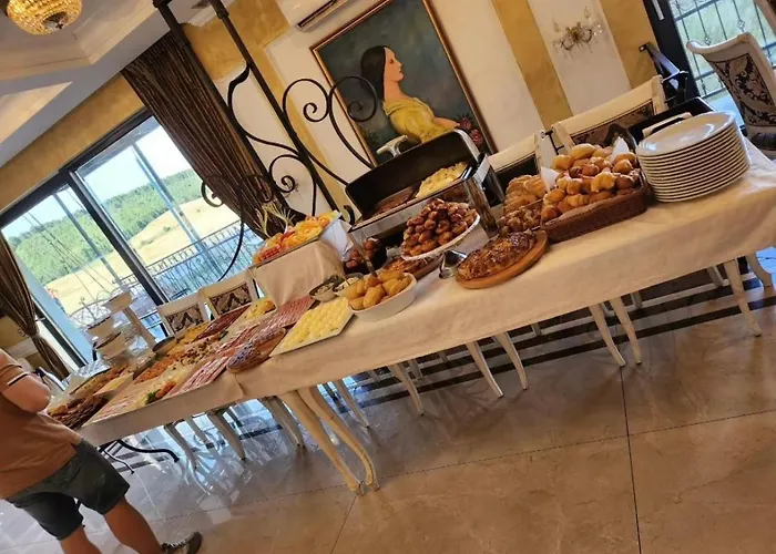 Sofrenic-adonis 아파트 즐라티보